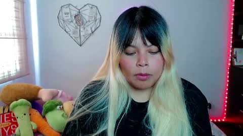 Ely online show from December 2025 06:25:02 PM