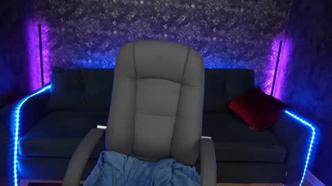 Call me Elis online show from December 2024 07:03:02 PM