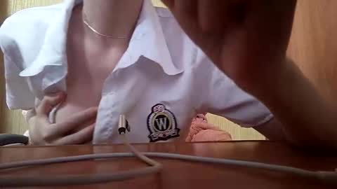 Snapshot of elza_com chatting on October 2025 05:20:02 AM Elza Kom online show from October 2025 05:20:02 AM