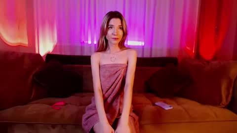 elzal0ve online show from February 2025 08:24:01 PM