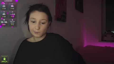 Em1l1a online show from October 2025 08:07:02 PM