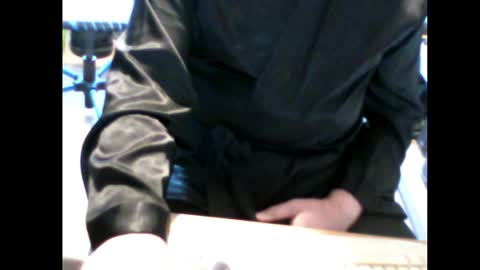 Em online show from April 2026 05:39:02 PM