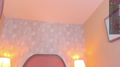 Snapshot of ema_wolf chatting on December 2024 12:11:02 PM Ema online show from December 2024 12:11:02 PM