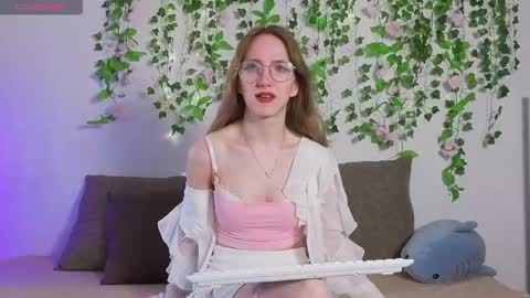 Emma online show from April 2026 07:49:02 PM