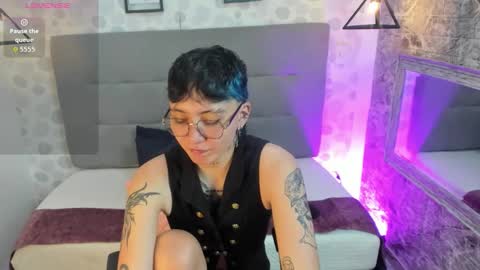 emahills__axelrose online show from October 2025 02:03:02 AM