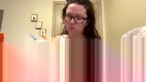 Snapshot of emalinepainting chatting on November 2025 06:21:01 PM emalinepainting online show from November 2025 06:21:01 PM