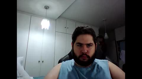 embarrassed_str8_3incher online show from April 2026 09:08:02 PM