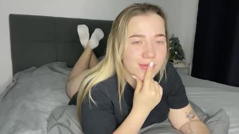 Snapshot of ember_bunny chatting on December 2024 06:03:02 AM alice online show from December 2024 06:03:02 AM