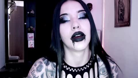 Snapshot of emearld_black chatting on December 2024 08:45:02 AM Emerald Black online show from December 2024 08:45:02 AM