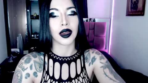 Emerald Black online show from January 2026 05:56:01 AM