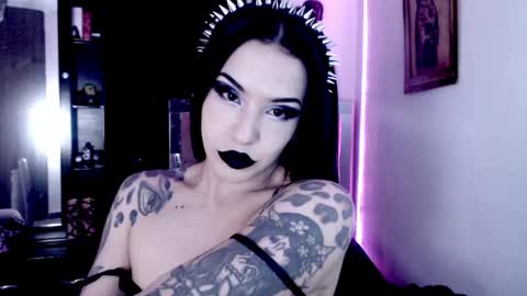 Snapshot of emearld_black chatting on May 2026 03:34:01 AM Emerald Black online show from May 2026 03:34:01 AM