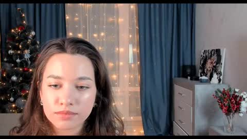 Emelia online show from February 2025 11:41:02 PM