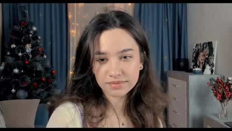 Emelia online show from February 2025 11:57:01 PM