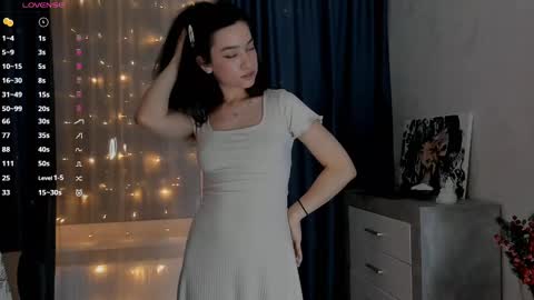 Emelia online show from February 2025 02:30:01 AM