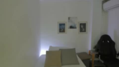 emelie_89 online show from October 2025 12:05:02 PM