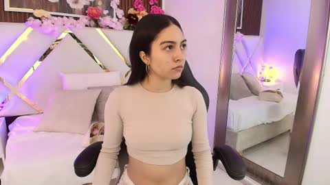 Emily  online show from July 2026 07:26:02 AM