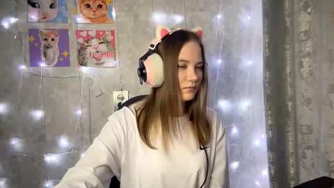 Nika online show from October 2025 06:43:01 AM