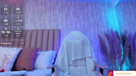 Emely Florence online show from April 2026 07:19:02 PM