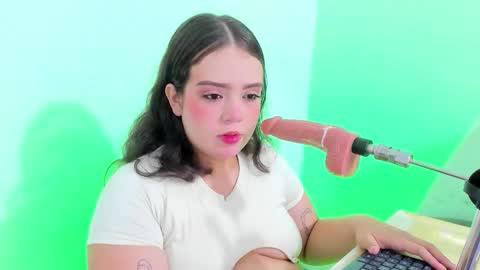 Emy online show from February 2026 12:05:02 AM