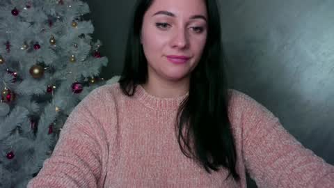 Snapshot of emelyblum chatting on December 2024 04:17:02 AM Emely online show from December 2024 04:17:02 AM