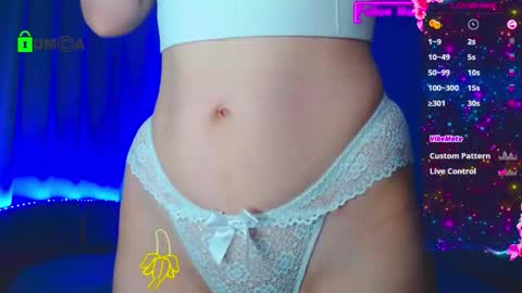 Emely online show from December 2025 03:25:01 AM