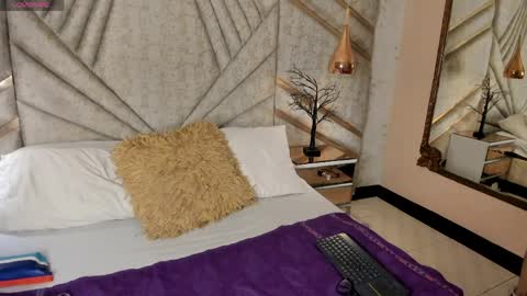 Emely online show from March 2026 04:24:02 AM