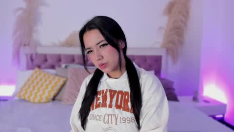 Snapshot of emelyy_carter chatting on January 2025 07:56:02 PM Emy online show from January 2025 07:56:02 PM