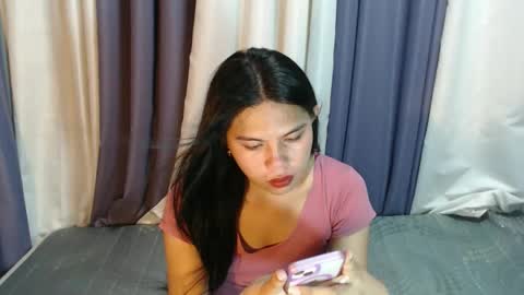 Snapshot of emere_kai_24xxx chatting on April 2026 04:32:01 AM Chelle dont forget to folloe me and thumps up online show from April 2026 04:32:01 AM