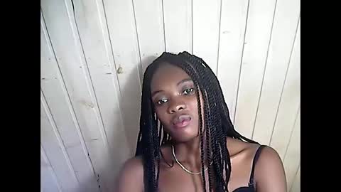 Emerence9794 online show from April 2026 06:19:01 AM