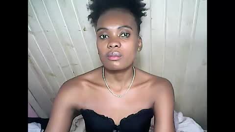 Emerence9794 online show from April 2026 06:52:01 AM