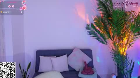 Snapshot of emi_roberts chatting on July 2026 12:37:02 AM Emmily Roberts online show from July 2026 12:37:02 AM