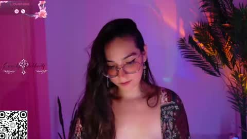Snapshot of emi_roberts chatting on July 2026 01:58:33 AM Emmily Roberts online show from July 2026 01:58:33 AM