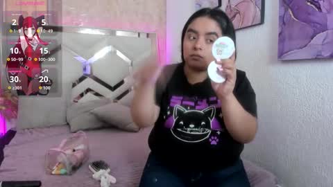 Emily online show from October 2025 07:29:02 PM