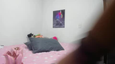 Emiily Carter online show from April 2026 08:23:01 PM