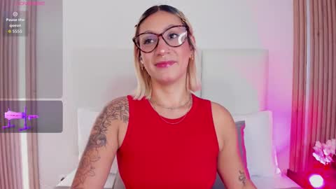 EMILY ROBERTS online show from February 2026 07:14:02 PM