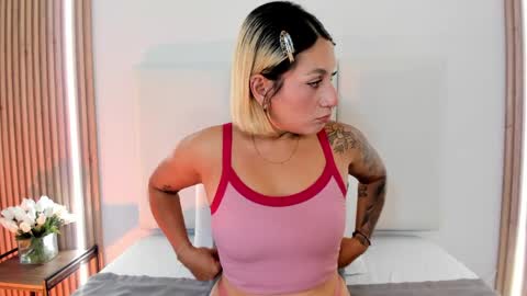 EMILY ROBERTS online show from April 2026 07:15:02 PM