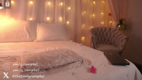 Snapshot of emiilycampbell chatting on December 2024 03:00:02 AM Emily Campbell online show from December 2024 03:00:02 AM