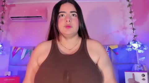 Snapshot of emiilygrace_ chatting on July 2026 11:39:02 AM Emiily Grace online show from July 2026 11:39:02 AM