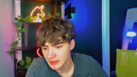 emil_lucky online show from April 2026 06:38:02 PM