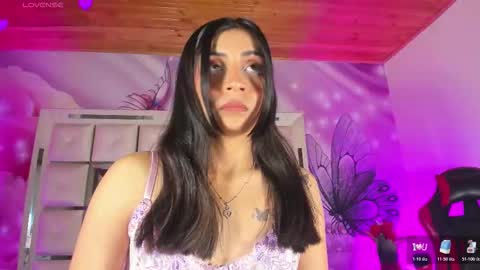 Emili clark  online show from March 2026 04:14:01 AM