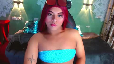 Emili roux online show from January 2025 01:17:01 PM