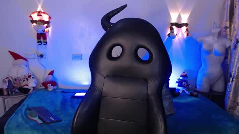 Emili roux online show from December 2025 07:53:02 PM