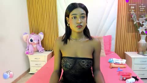 emilia__cam online show from September 2025 06:31:02 PM