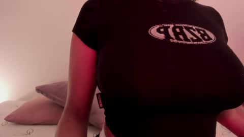 Emilia Big Boobs online show from December 2024 12:41:01 AM