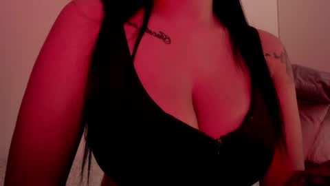 Emilia Big Boobs online show from January 2025 04:28:01 AM