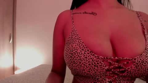 Emilia Big Boobs online show from January 2025 05:19:01 PM