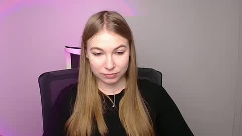 Snapshot of emilia_ilia chatting on February 2025 06:08:01 AM Emilia online show from February 2025 06:08:01 AM
