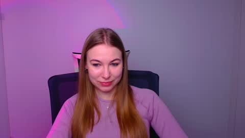 Snapshot of emilia_ilia chatting on February 2025 06:08:02 AM Emilia online show from February 2025 06:08:02 AM