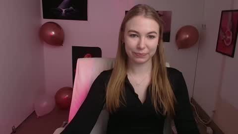 Snapshot of emilia_ilia chatting on February 2025 09:17:02 AM Emilia online show from February 2025 09:17:02 AM