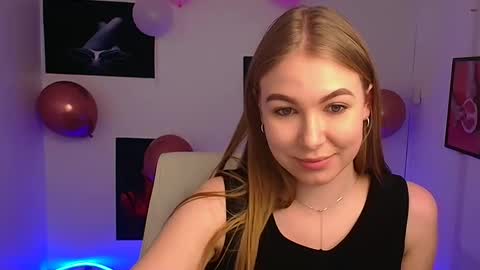 Snapshot of emilia_ilia chatting on February 2025 03:16:01 PM Emilia online show from February 2025 03:16:01 PM